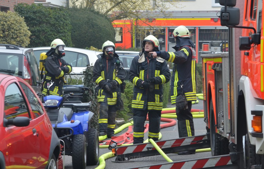 Feuer 2 Dach Koeln Brueck Diesterweg P54.JPG - Miklos Laubert